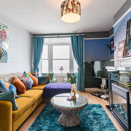 Starling View Boutique Stunning Seafront View Apartment Aberystwyth Buitenkant foto